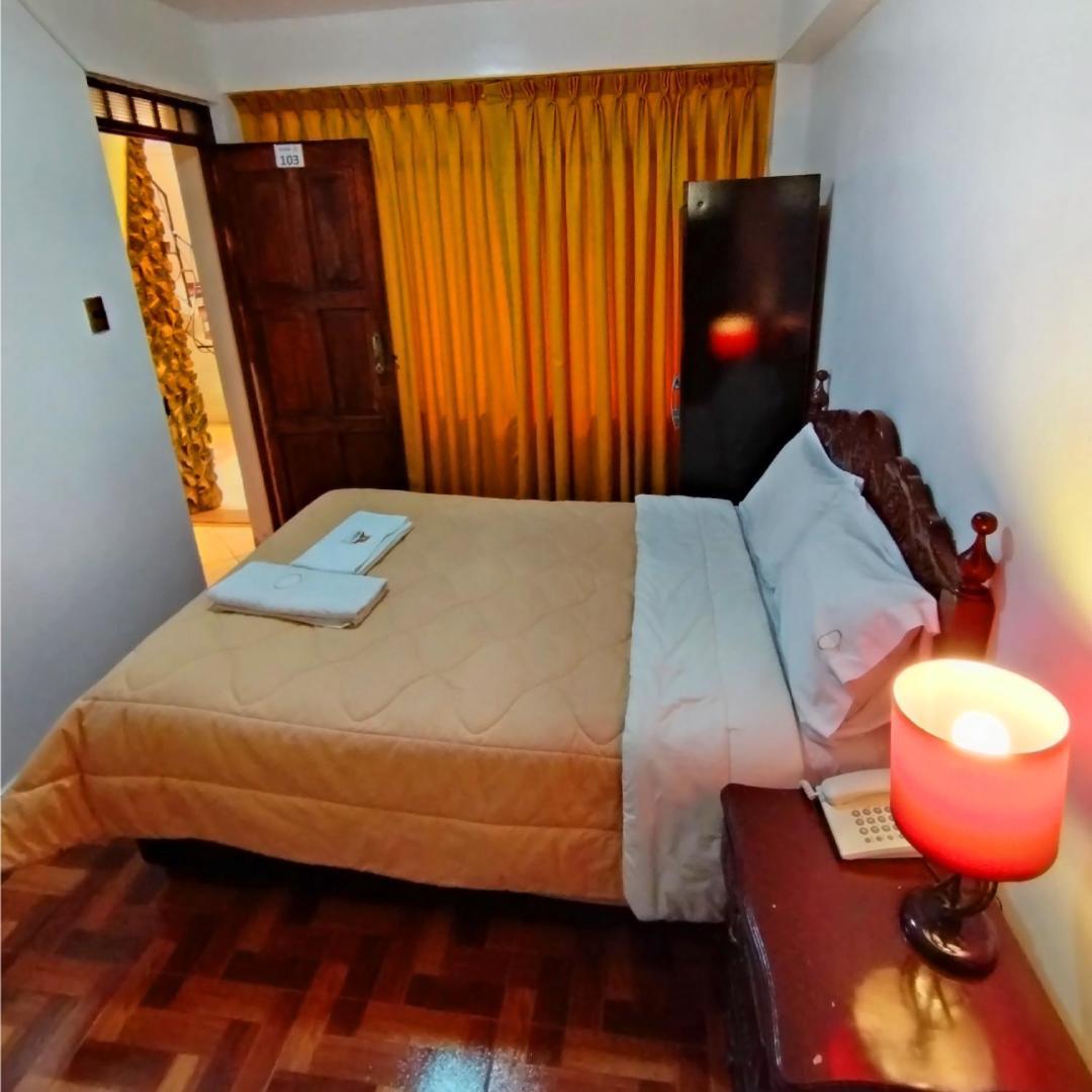 Andean Hostel อัวรัซ ภายนอก รูปภาพ